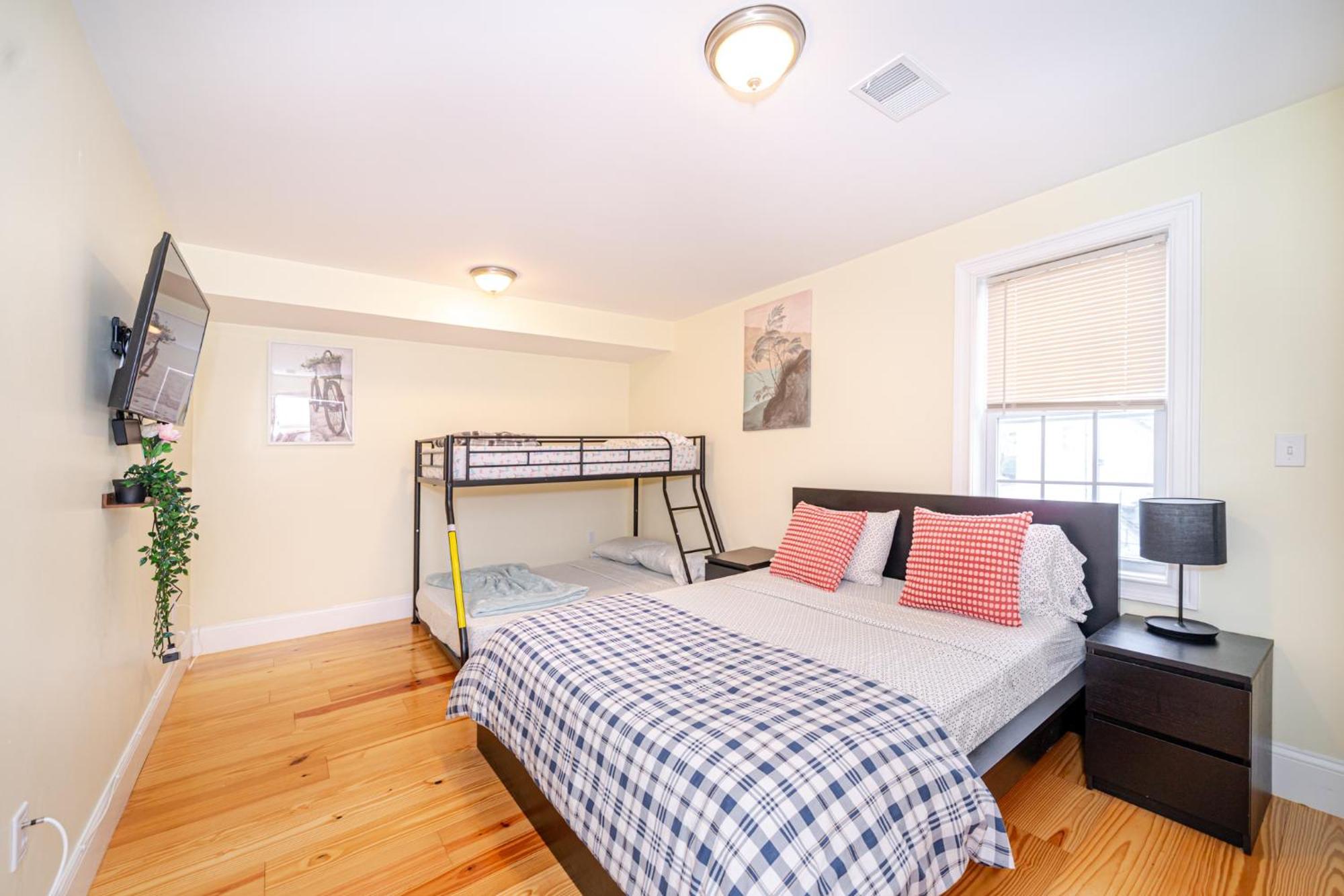 41 - 3Br Quincy - Lovely Townhouse Near Parish Exterior photo
