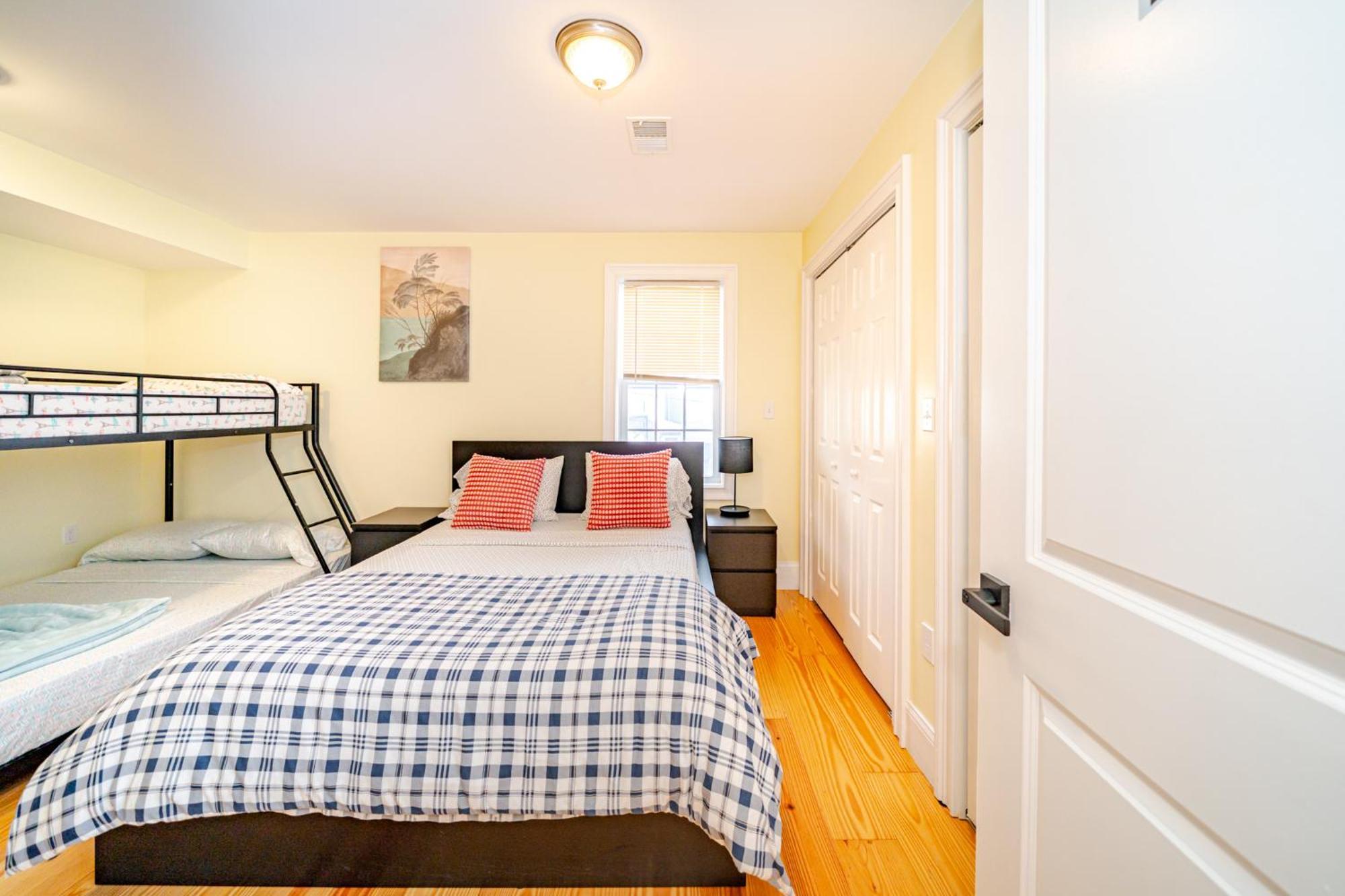 41 - 3Br Quincy - Lovely Townhouse Near Parish Exterior photo